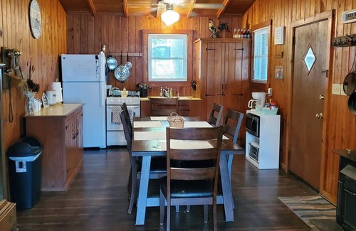 Prosperity Cabin | The Quack Shack