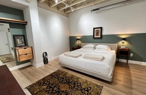 Grafton Apartment | The Quarters Suite 1