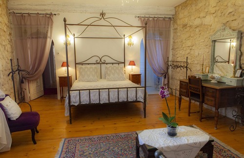 Murviel-les-Beziers Other | The "Queen Victoria" room