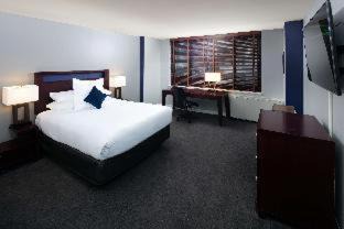Connecticut Ave - K Street Hotel | The Quincy, an Ascend Collection Hotel