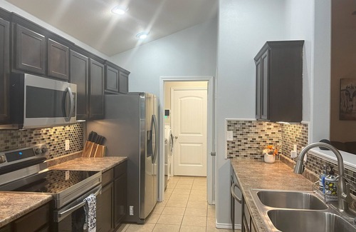 Lubbock House | *The Quincy Farmhouse* Newly appointed home in quiet Quincy Park neighborhood.