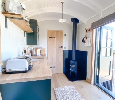 Stamford Apartment | The Rabbit Warren Shepherd Hut