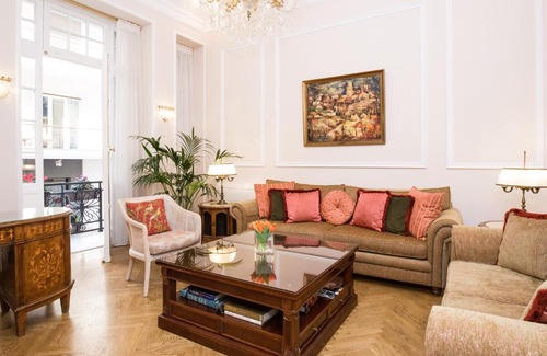 Athens City Centre Apartment | The Rare Luxury Gem in Kolonaki Sq - near Syntagma