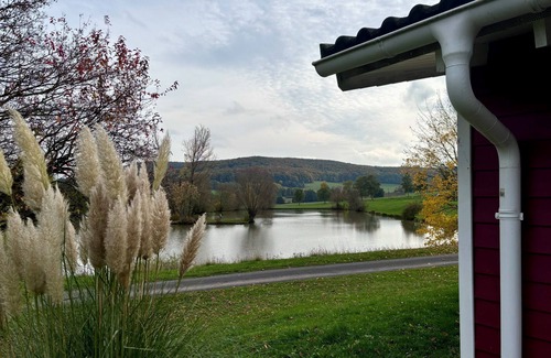 Hohenroda House | The red house by the lake - vacation home in a fantastic location