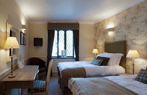 Bury Hotel | The Red Lion