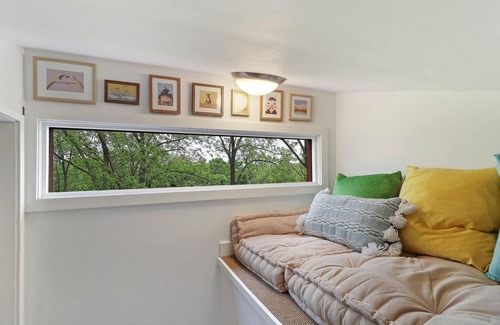 Lauderdale Lakes House | The Red Lodge - Unique Gem Near Lakes with Game Room and Hot Tub!