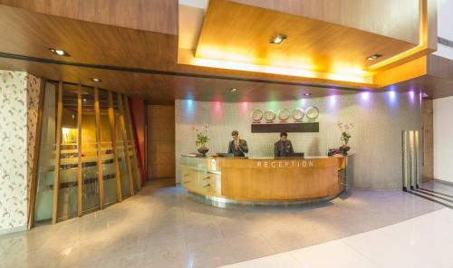 Vashi Hotel | The Regenza By Tunga