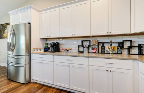 Ankeny House | The Rehoboth- Iowa -Entire Home, 4BR- Deluxe & Elegant, Great Location near I-35