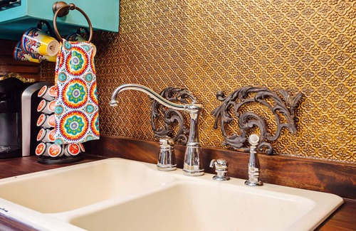 Amarillo House | The Relic is located behind a 1920s home in a historic district of Amarillo.