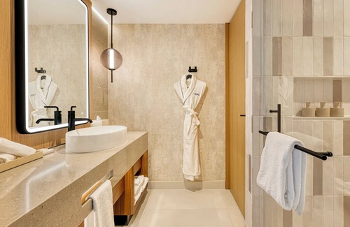 Entertainment District Hotel | The Remi Scottsdale, Autograph Collection