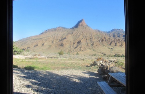 Wapiti Cabin | The Remington - Yellowstone and Cody Cabin with spectacular views.