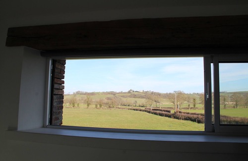Mauleon Apartment | The renovated attic for your comfort