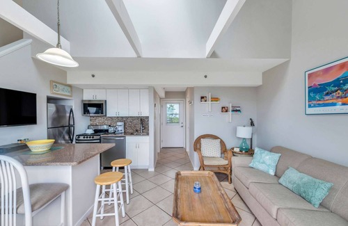 Napeague Apartment | The Retreat 1BR Beachside Loft | Tennis+WiFi+PKG