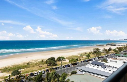 Currumbin Apartment | The Retreat 8G at The Rocks Resort