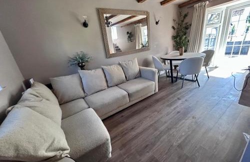 Aberporth House | The Retreat - Aberporth Cottage - Y Cilio