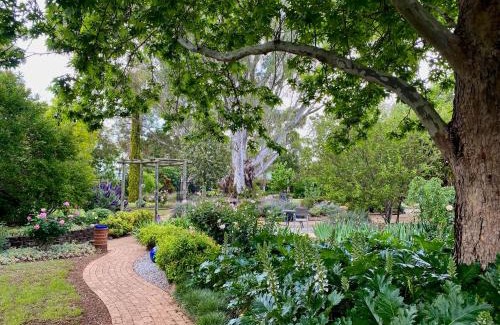 North Tamworth Resort | The Retreat at Froog Moore Park