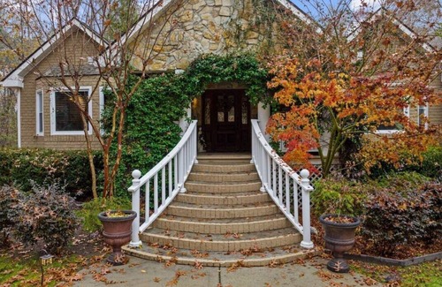 Willow Spring House | The Retreat-Hot Tub-Theater-Bar-6000sqft