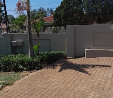 Manzini Bed & Breakfast | The Ridge BnB