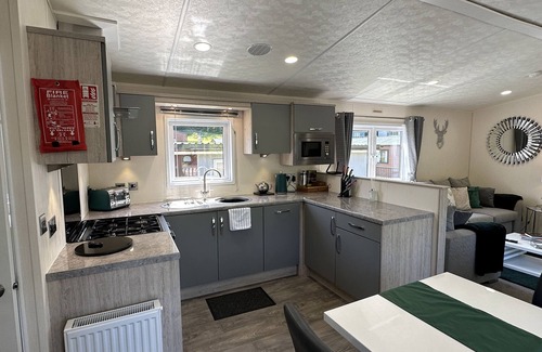 Felinfach Cottage | THE RIDGEWAY, pet friendly, with a garden in Llanarth
