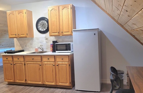 Woodstock Apartment | The Riverside Inn - a welcoming, peaceful retreat on the water.