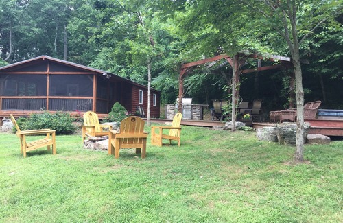 Glace Cabin | The Rock Great Secluded Cabin for Fishing Hiking Swimming on 200 Acres