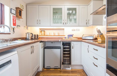 Angle House | The Rocket Carthouse, Holiday Home Angle, Sleeps 4, 1 bedrooms, bathrooms