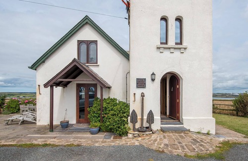Angle House | The Rocket Carthouse, Holiday Home Angle, Sleeps 4, 1 bedrooms, bathrooms