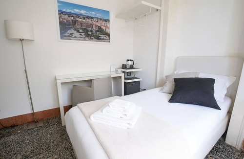 Messina House | The Rooms of Piazza Cairoli, Standard single room