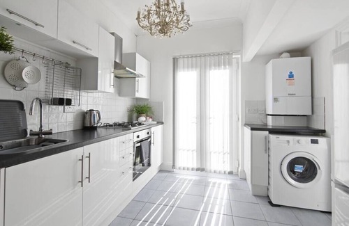 Gravesend Apartment | The Roost Group - 1 Bedroom - Ground
