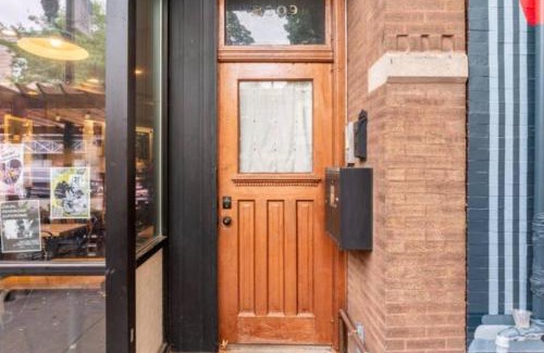 Roscoe Village Apartment | The Roscoe Village Guesthouse