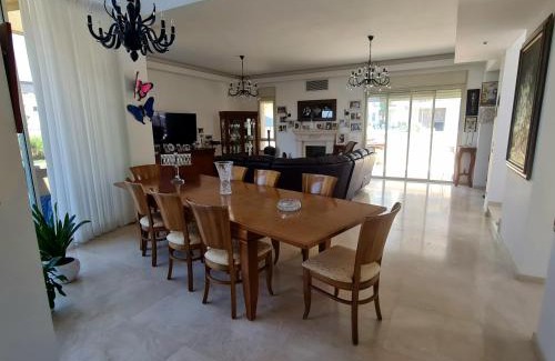 Netanya Villa | The Rose Villa by the Sea