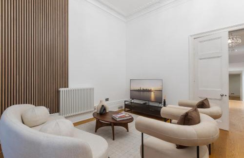 Brompton & Hans Town Apartment | The Rosewood Retreat - The Duke Collection