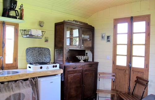 Montmaur Cottage | The Roulottes du lauragais