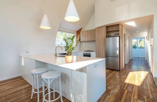 Surfdale House | The Round House - an architect-designed holiday home on Waiheke Island