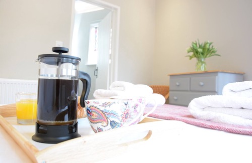 Woodbridge Cottage | THE ROUND HOUSE, pet friendly, with open fire in Framlingham