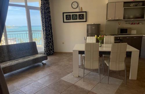 Aheloy Apartment | The Royal Bay Hideaway Studio