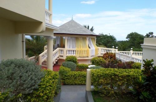 IronShore Estates Villa | The Royal Kensington Villa 4