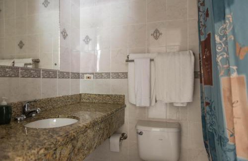 IronShore Estates Villa | The Royal Kensington Villa 4