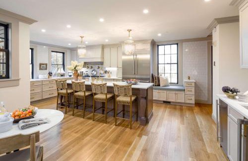 Newport House | The Royce on Pelham - Luxury Family Estate