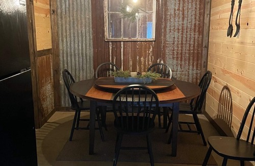 Bokchito House | The Rustic Udder-3 Queen 2 Twin/1 bath 15 min to Choctaw Casino