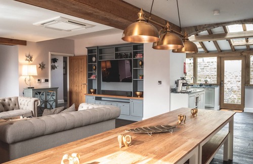 Leyburn Bed & Breakfast | The Saddle Room Restaurant