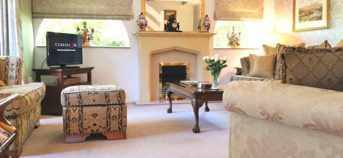 Grimsby House | The Saddlery Holiday Cottage - Near Wolds And Coast