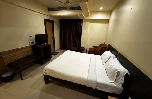 Vasai Hotel | The Saffron Suites