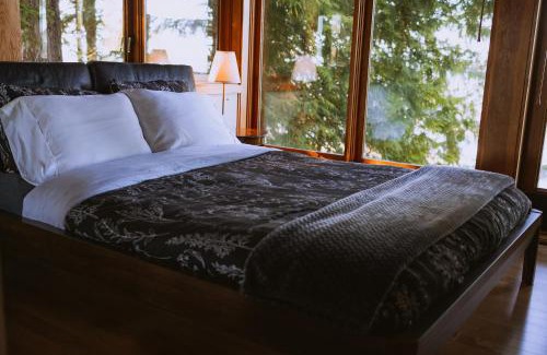Salt Spring Island House | The Sanctuary Retreat & Spa