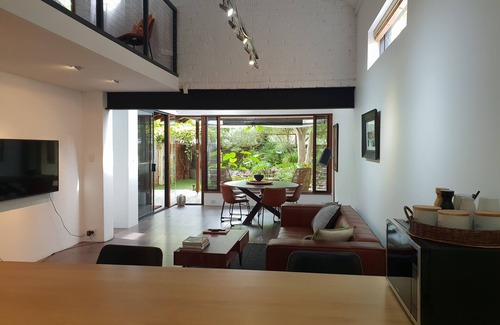 South Fremantle House | The Sanctuary - unique, urban and private with gorgeous garden