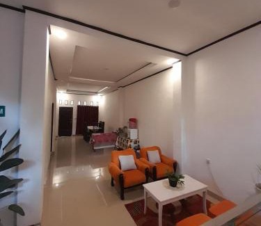 Rinding Batu House | The Sanduk Homestay