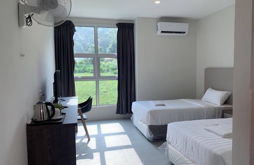 Pantai Tengah House | The Sassy House