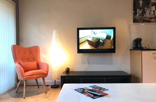 Hull Old Town Apartment | The Sawmill Glossy Sleek Peaceful City Centre oran