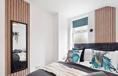 Newark upon Trent House | The Scandi Gem of Nottingham - Sleeps 10