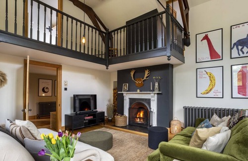 Irstead Villa | The School House - Four Bedroom Villa, Sleeps 8